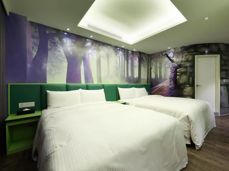 Shichi Hotel Гаосюн Экстерьер фото