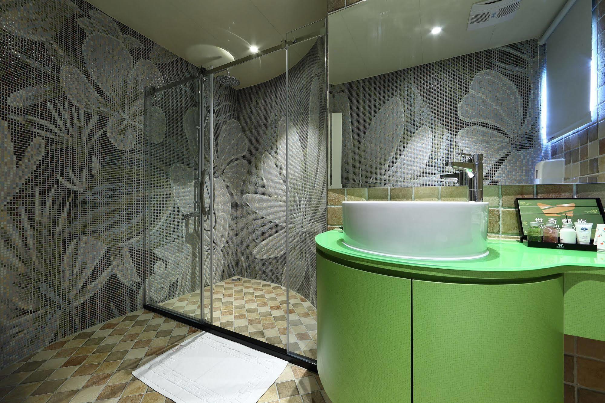 Shichi Hotel Гаосюн Экстерьер фото
